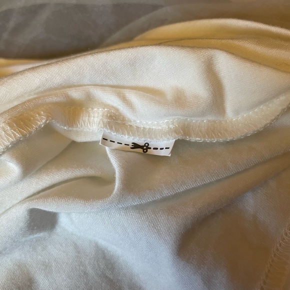 Endless Rose top with organza sleeves - Picture 5 of 5